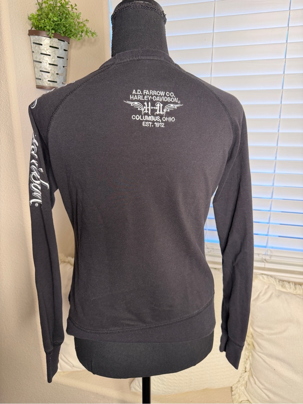 Harley-Davidson Embroidered Sleeve Pullover Top Black Moto Y2K Small - Picture 4 of 6